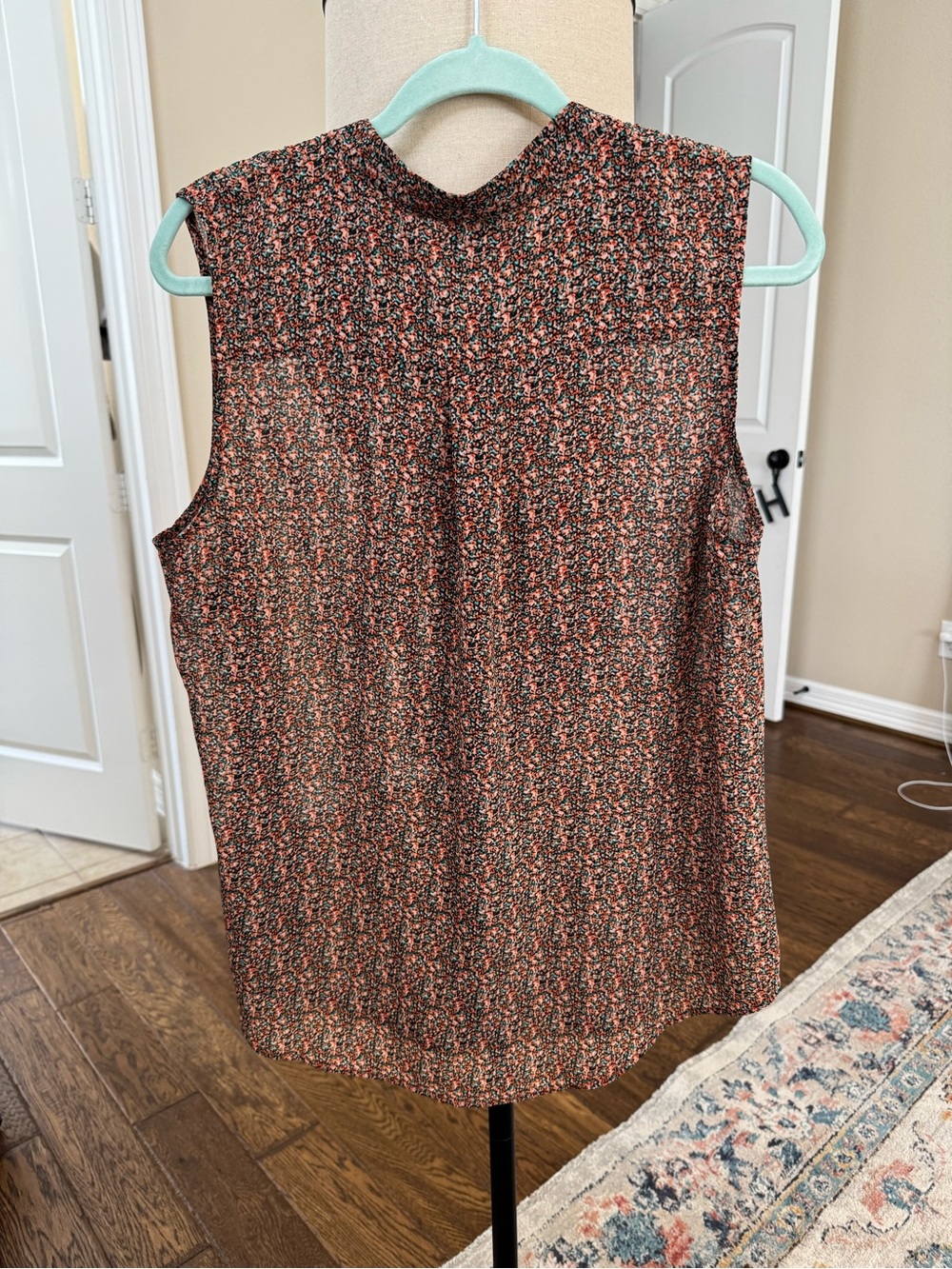 Cabi Top - Picture 2 of 3